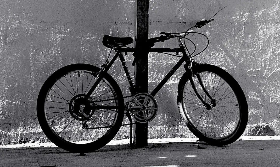 black-white-photograph-bicycle